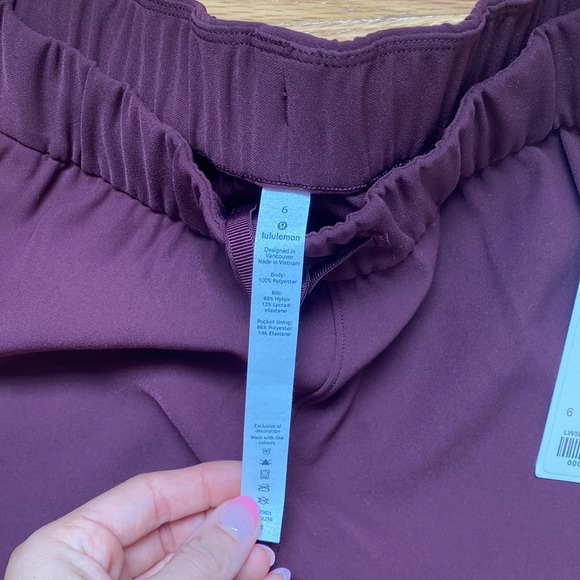 lululemon on the fly jogger woven - Picture 3 of 4